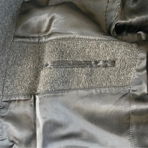 Adolfo Classic Black Trench Coat size 44S - Picture 5 of 6